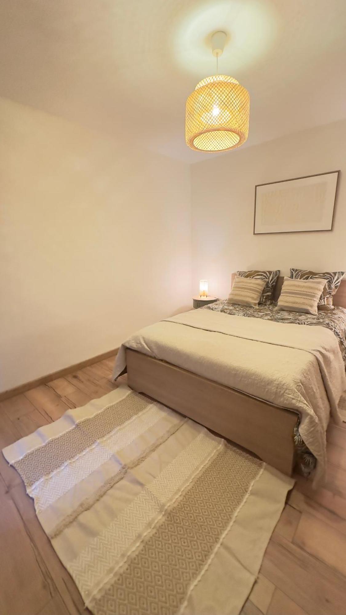 Appartamento Magnifique Grand 2 Pieces Moderne Lumineux Au Calme Avec Grande Terrasse A 15mn En Bus Centre-ville, Gare Et Promenade Des Nizza